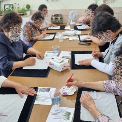 2023년 재가노인지원서비스 7월 19일 천 아트 그림 활동 프로그램 진행 ♥ 이미지